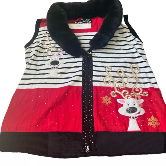 Berek Womens Holiday Vest With Detachable Faux Fur Collar & Reindeer embellished - Picture 8 of 9